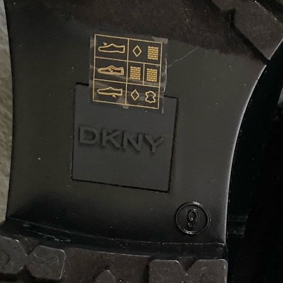 DKNY RAINY SLIP ON BOOTIE WELLIES - Picture 9 of 9